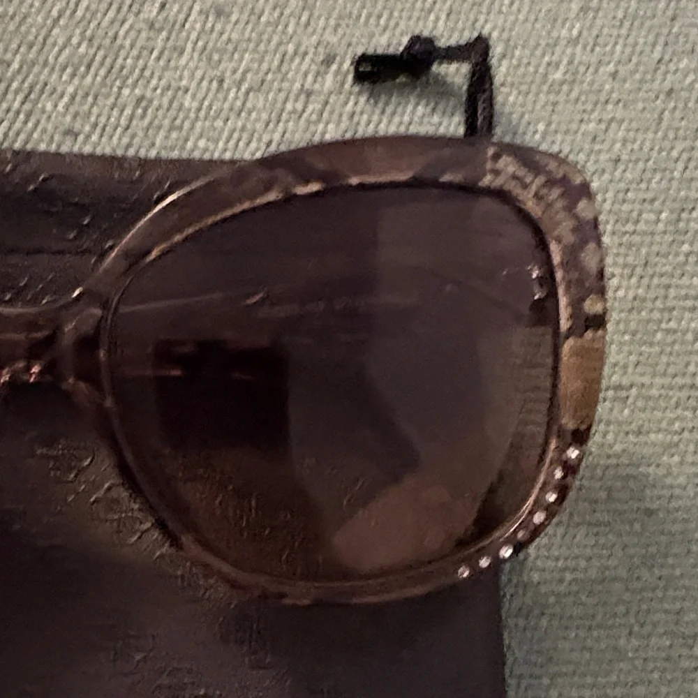 Guess Snake Pattern Tortoise Sunglasses